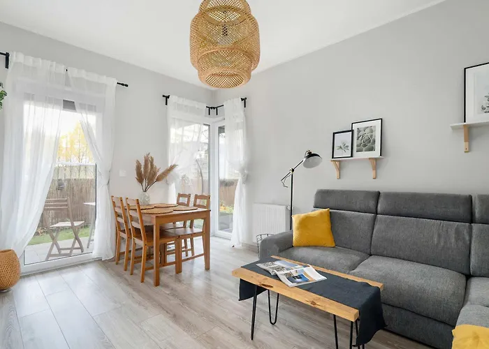 Elegant In With Parking, Garden And Bathtub By Renters Apartamento