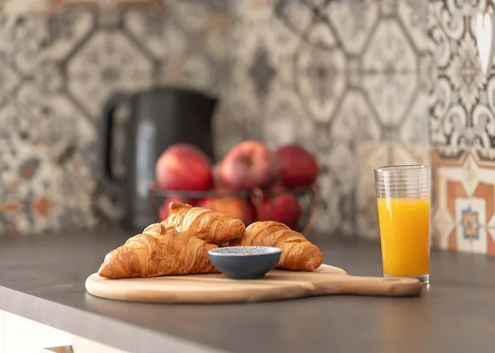 Elegant In With Parking, Garden And Bathtub By Renters Apartamento *